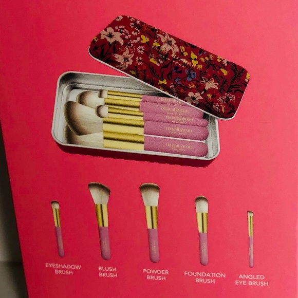 Travel Brush Set - Picture 2 of 6